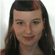 Done classes particulars de valencià, sóc estudiant universitària. Tinc el títol del C1 i estic en procés d'examinar-me del C2